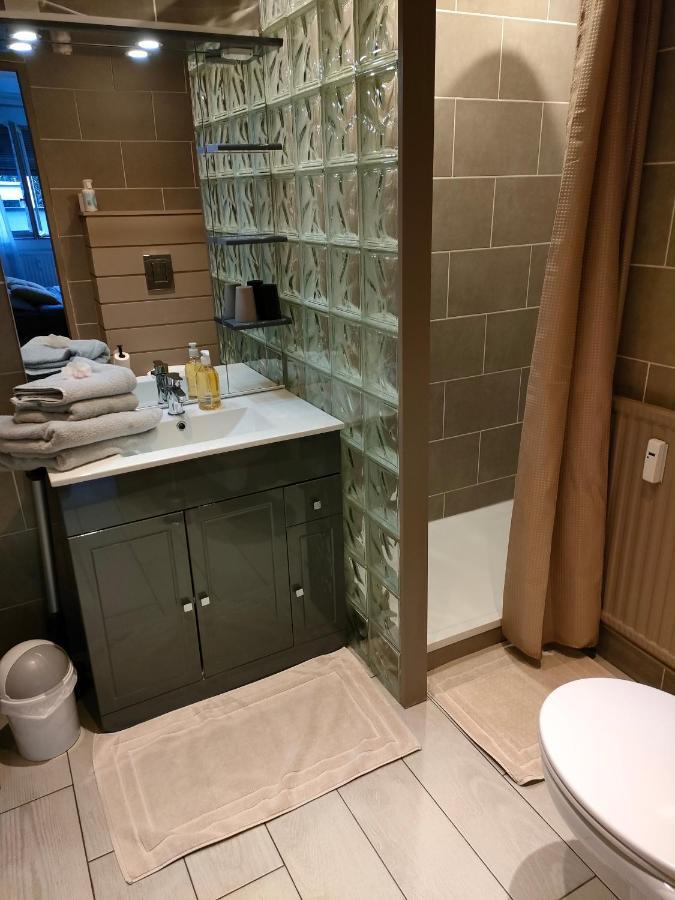 Appartement Superbe 2** Rénové A Neuf Idéalement Placé Aix-les-Bains